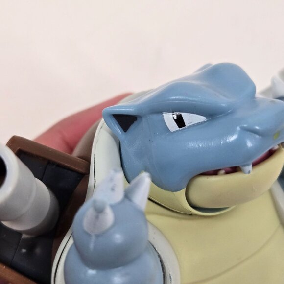Pokemon Blastoise and Squirtle Figures Lot of 2 Wicked Cool Toys 2019 - Picture 10 of 12